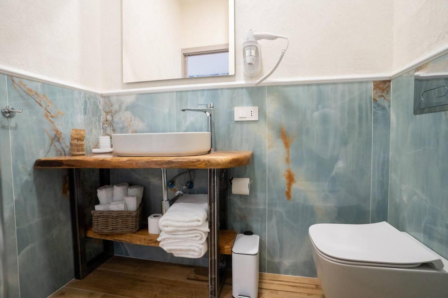 Blue Dream Suites Salerno Ngoại thất bức ảnh